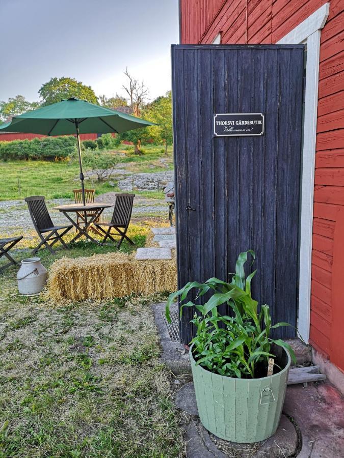 Smedjan Cottage Enkoping Exterior photo